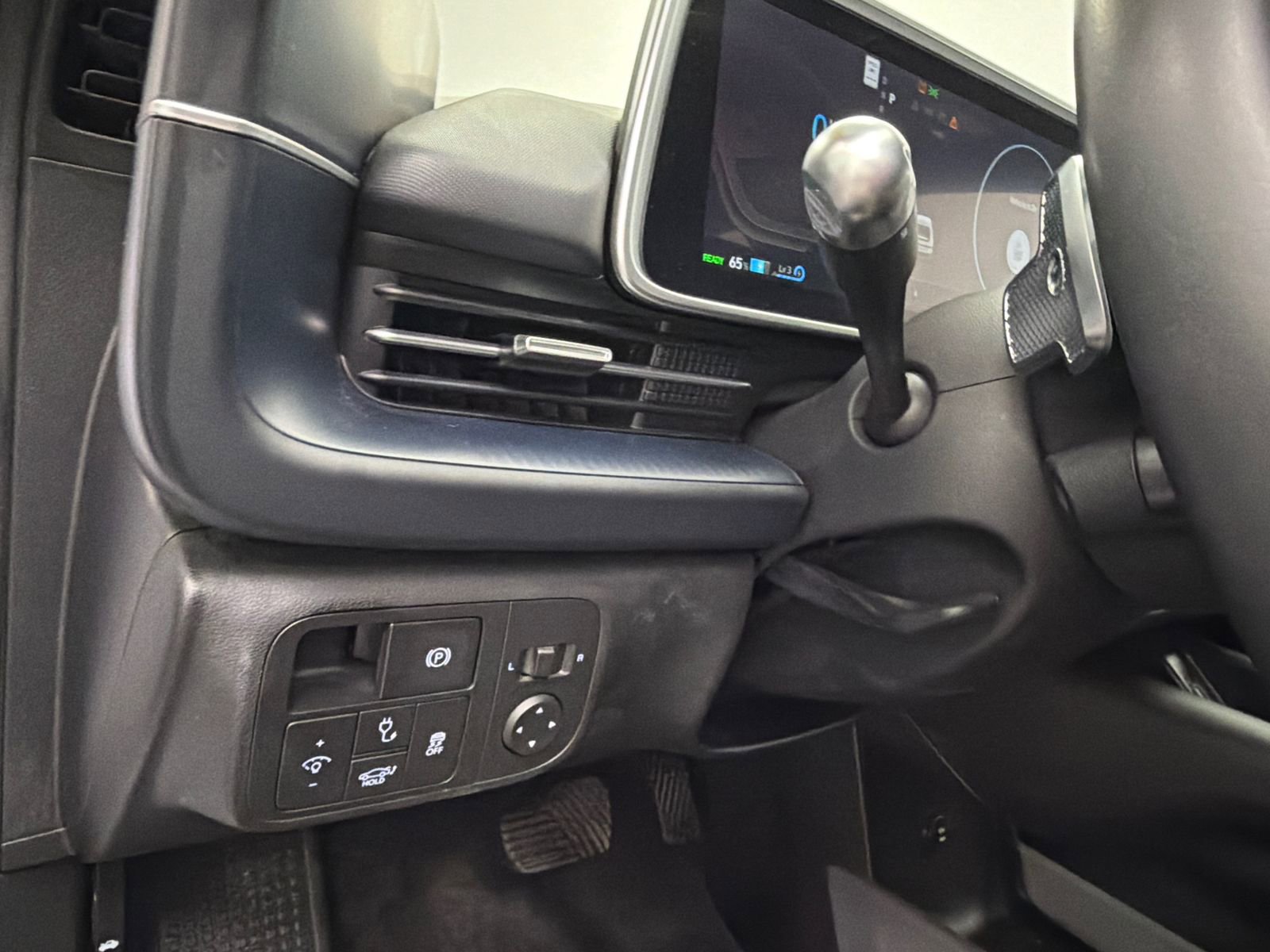 Used 2024 Hyundai Ioniq 6 SE RWD image 32