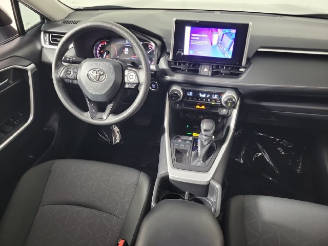 Used 2024 Toyota RAV4 XLE w/ Convenience Package FWD image 15