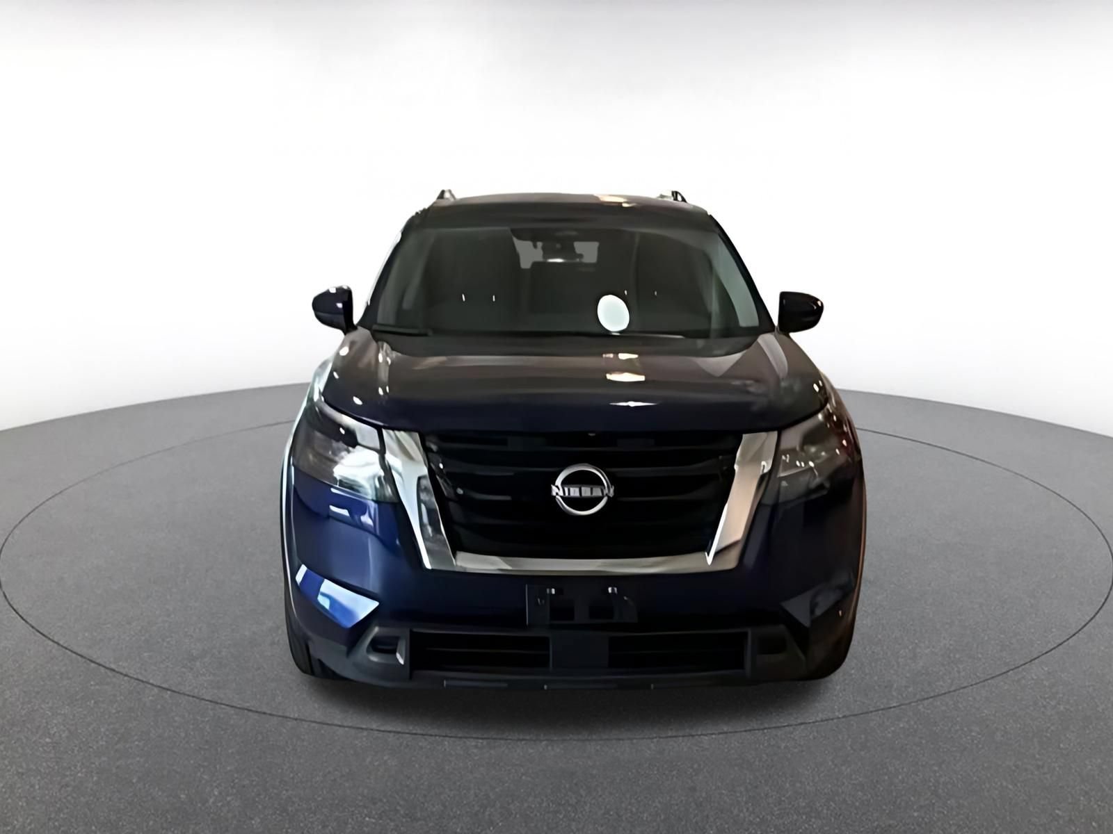 Used 2025 Nissan Pathfinder SV AWD/4WD image 16