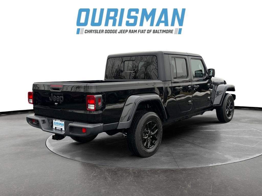 Used 2022 Jeep Gladiator Sport image 6