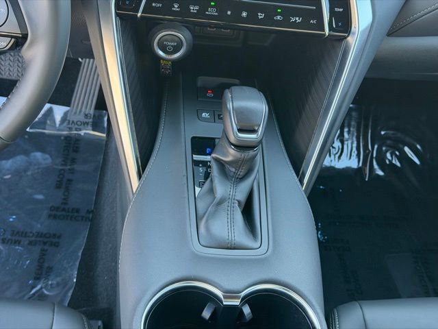 Used 2023 Toyota Venza XLE image 16