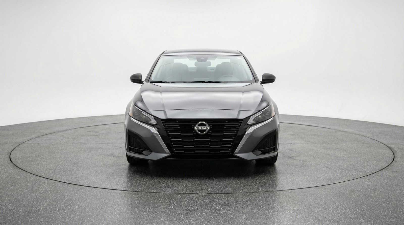 Used 2025 Nissan Altima 2.5 SV image 2