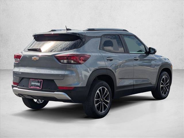 New 2026 Chevrolet TrailBlazer LT w/ LT Cold Weather Package FWD image 2