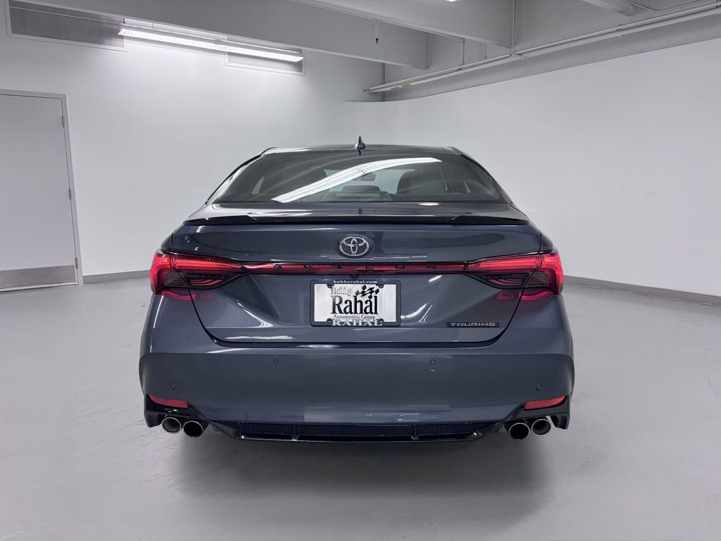 Used 2019 Toyota Avalon Touring w/ Advanced Safety Package FWD image 5