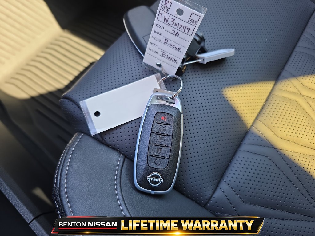 Used 2026 Nissan Rogue Platinum w/ Platinum Premium Package AWD/4WD image 15