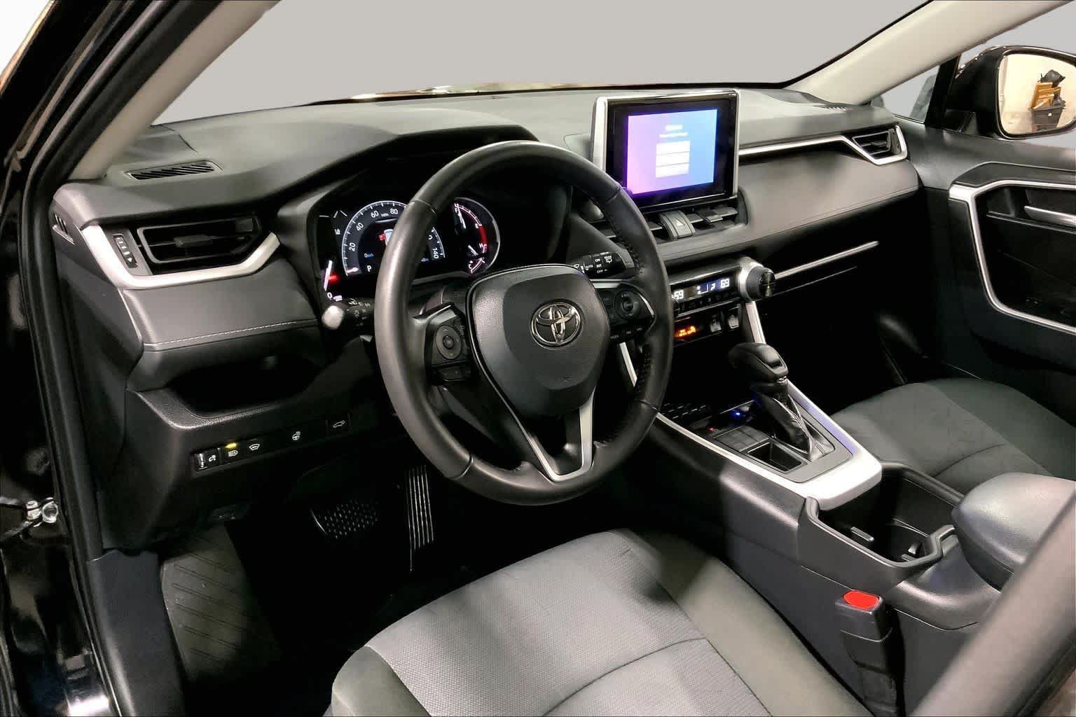 Certified 2024 Toyota RAV4 XLE w/ Convenience Package AWD/4WD image 18