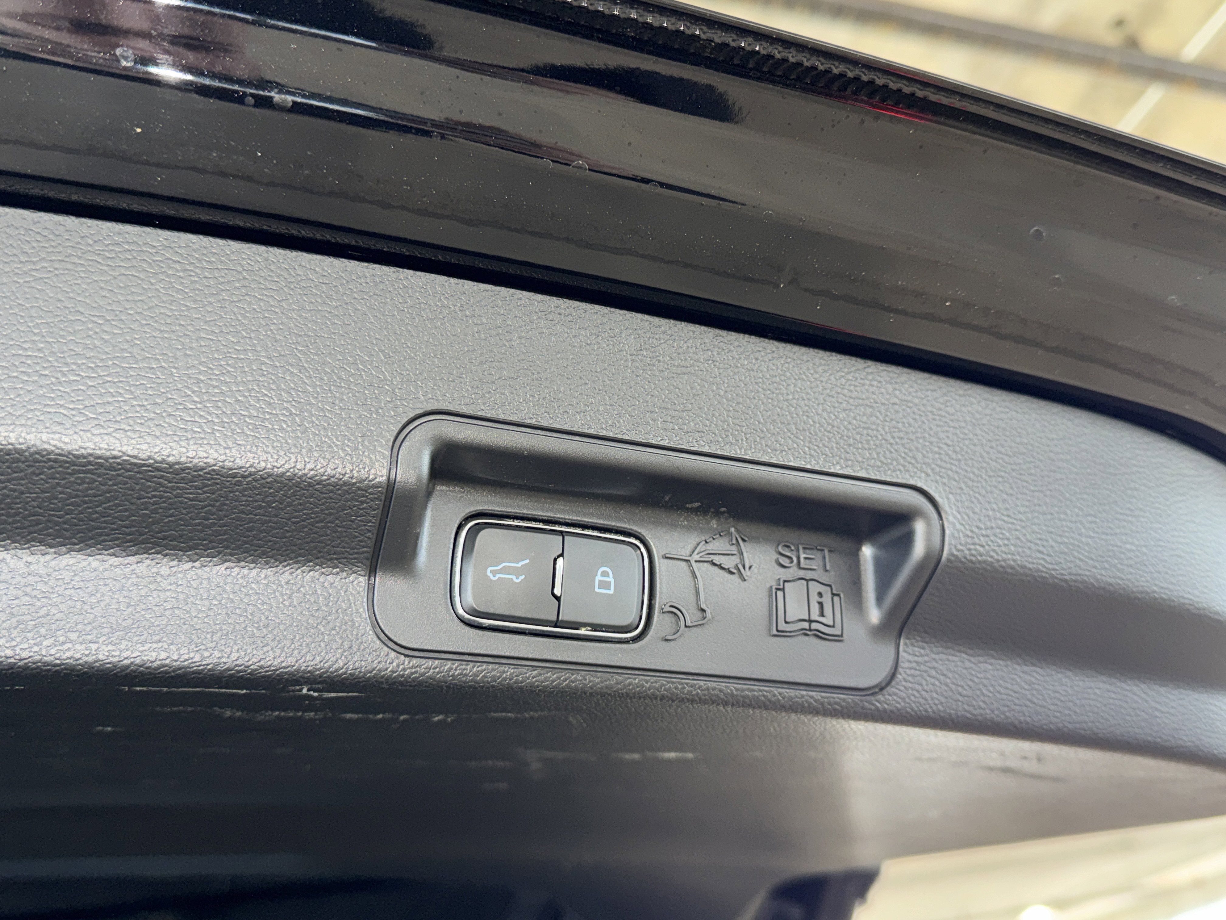 Used 2024 Ford Explorer ST w/ Equipment Group 401A image 15