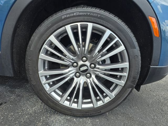 Used 2025 Cadillac XT4 Premium Luxury AWD/4WD image 10