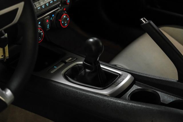 Used 2011 Chevrolet Camaro LT RWD image 19