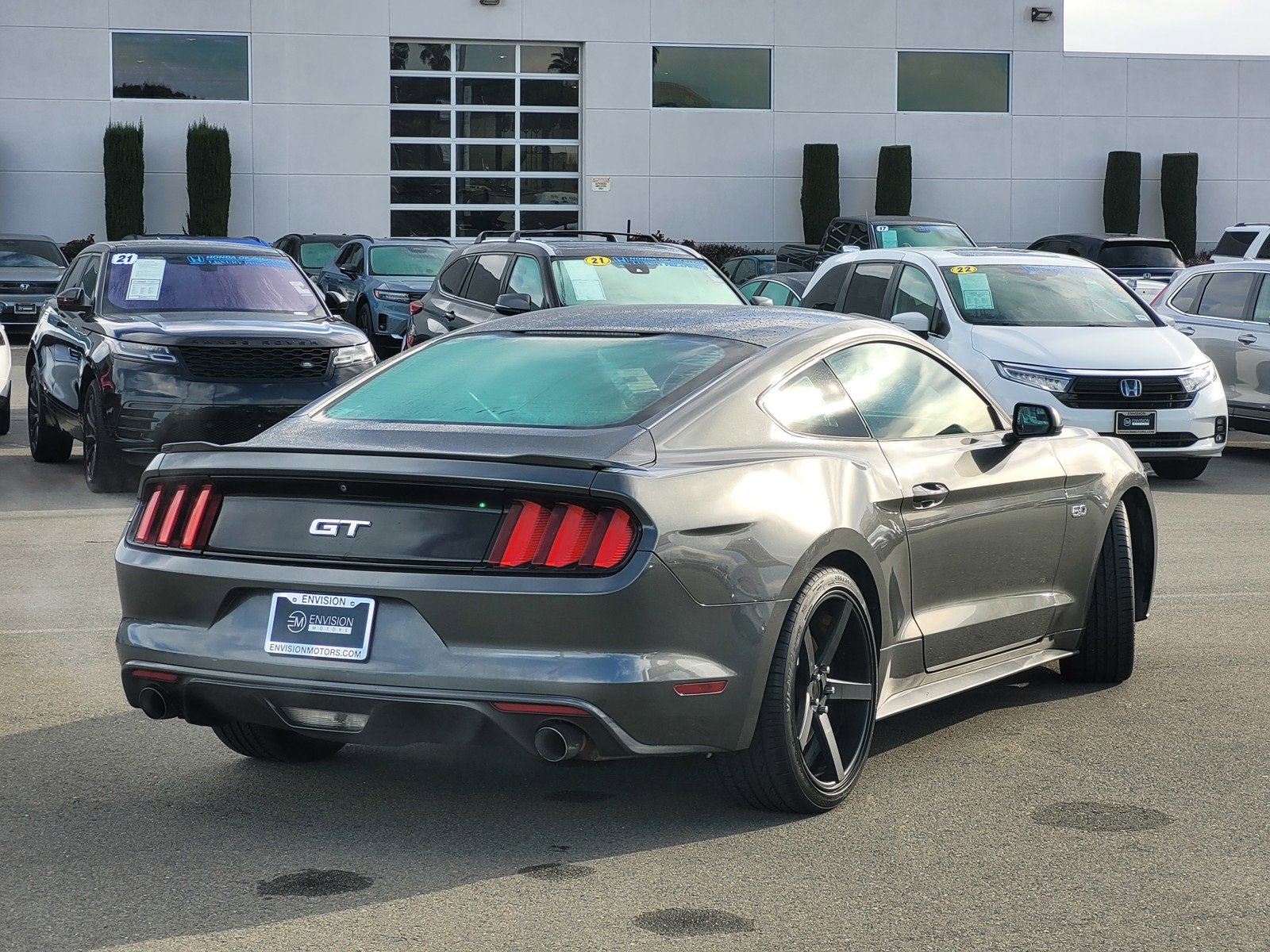 Used 2017 Ford Mustang GT image 4
