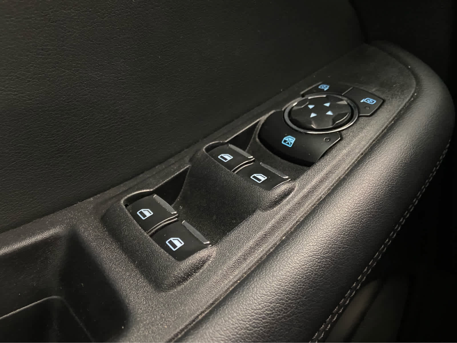 Used 2024 Ford Edge SEL w/ Convenience Package AWD/4WD image 35