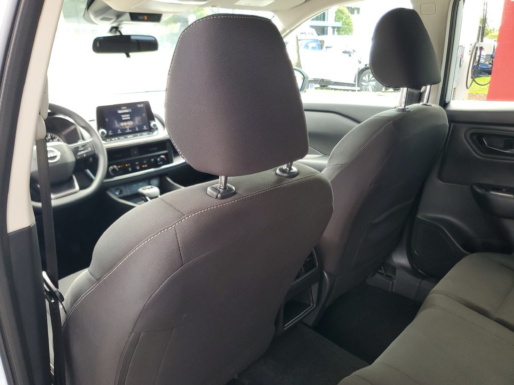 Certified 2025 Nissan Rogue S FWD image 10