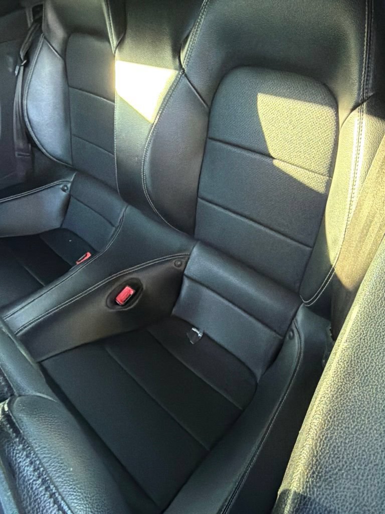 Used 2018 Ford Mustang Premium RWD image 10