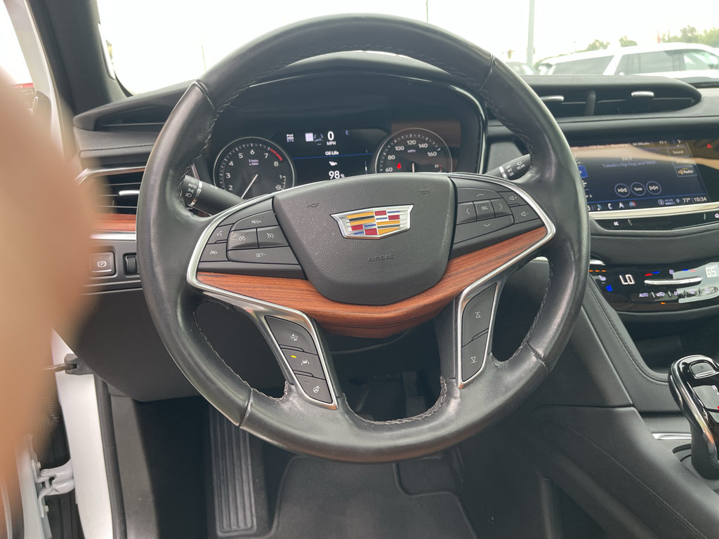 Used 2024 Cadillac XT5 Premium Luxury w/ Technology Package AWD/4WD image 18