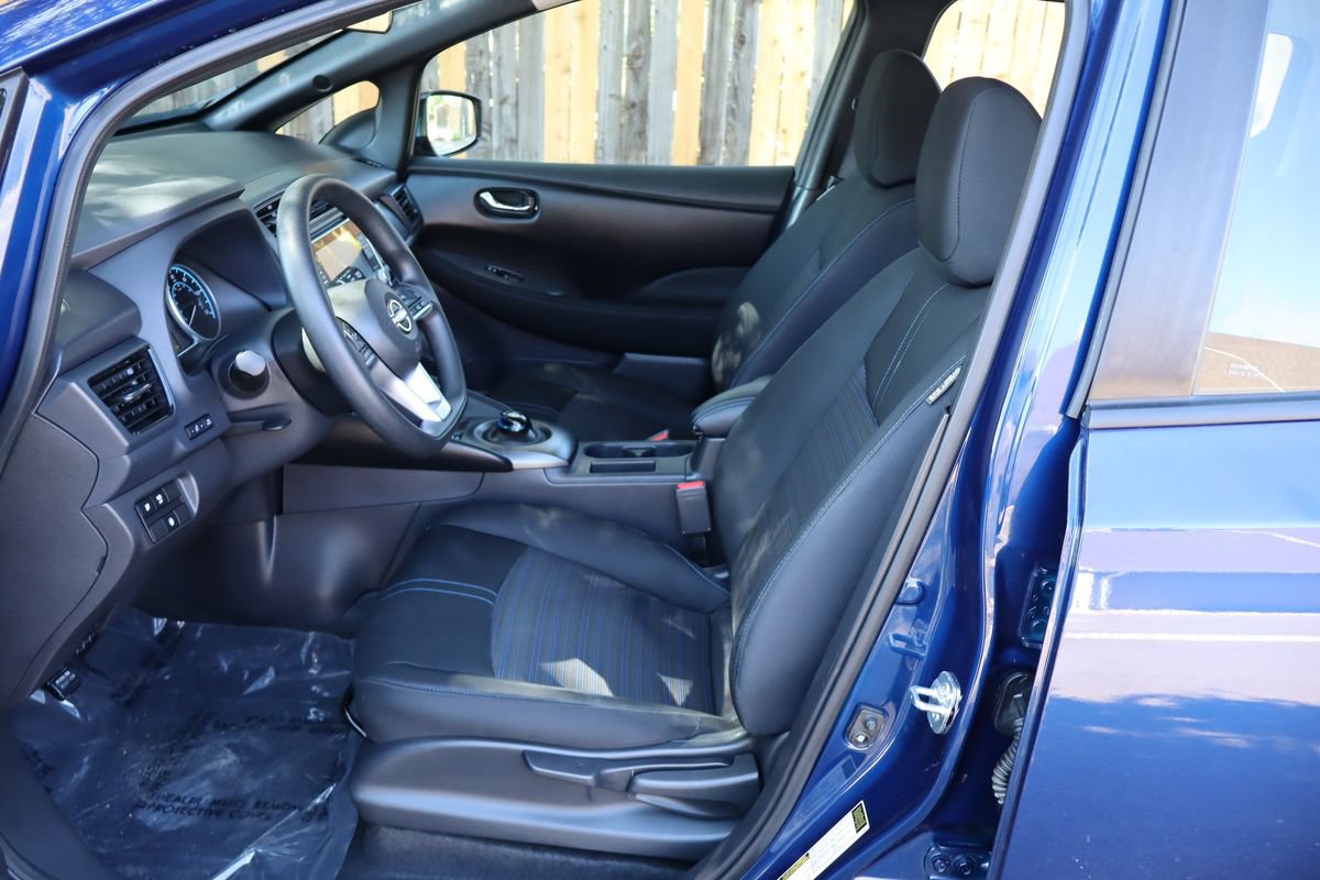 Used 2025 Nissan Leaf S FWD image 19