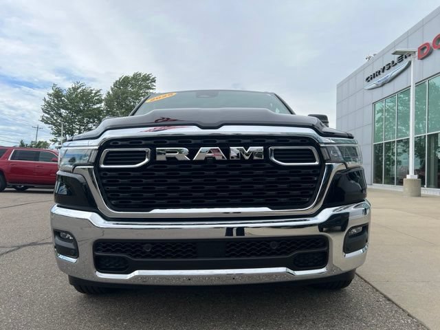 Used 2025 RAM 1500 Big Horn AWD/4WD image 2