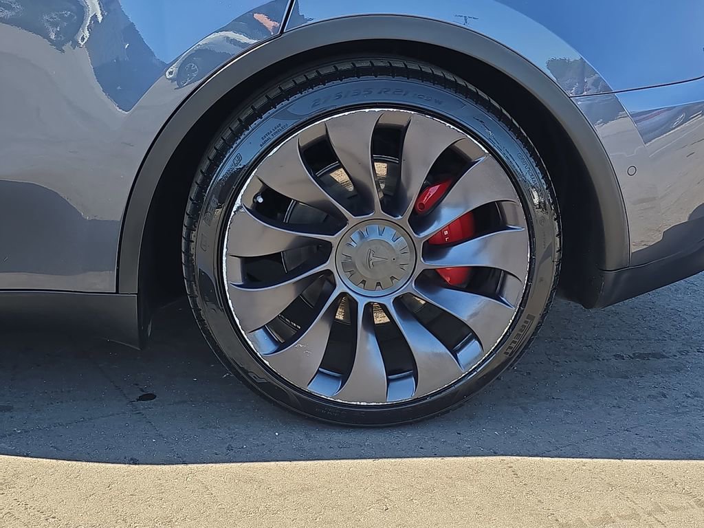Used 2021 Tesla Model Y Performance image 37