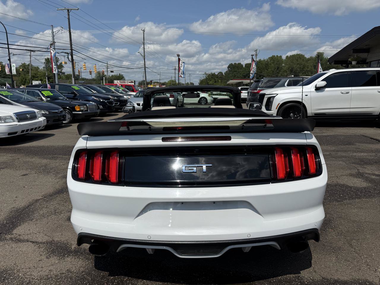 Used 2017 Ford Mustang GT Premium w/ Equipment Group 401A RWD image 15