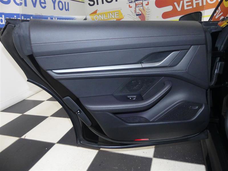 Used 2023 Porsche Taycan GTS image 32