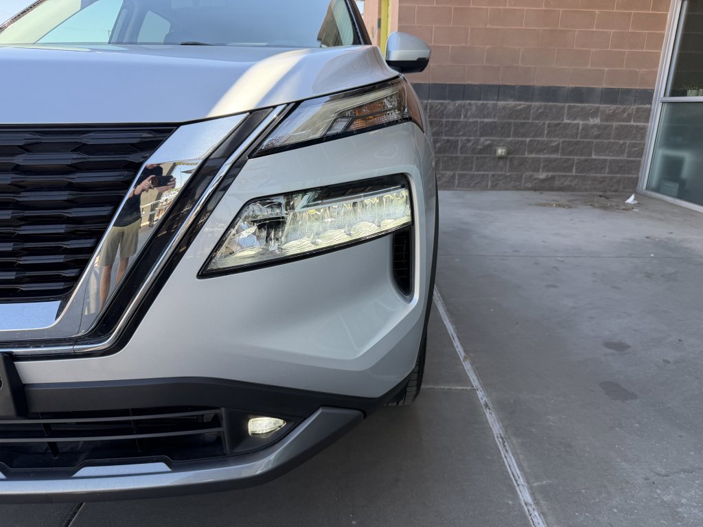 Used 2022 Nissan Rogue SL FWD image 11