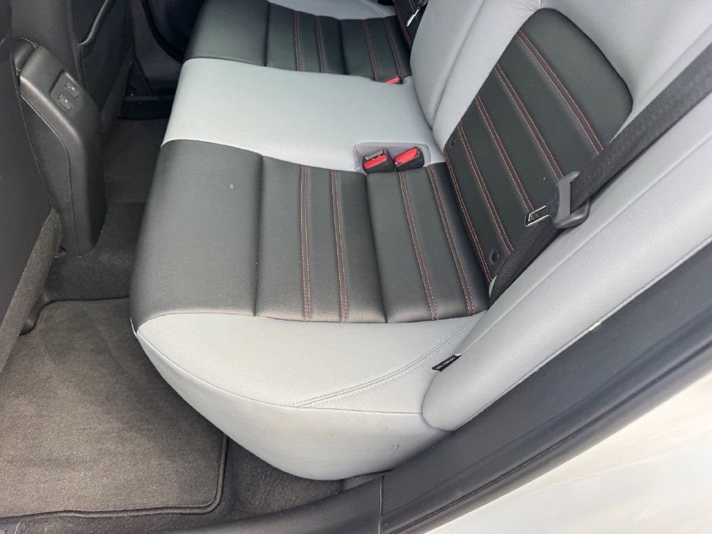 Used 2021 Nissan Kicks SR FWD image 9
