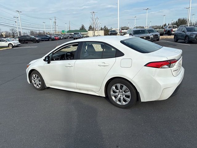 Certified 2025 Toyota Corolla LE image 13