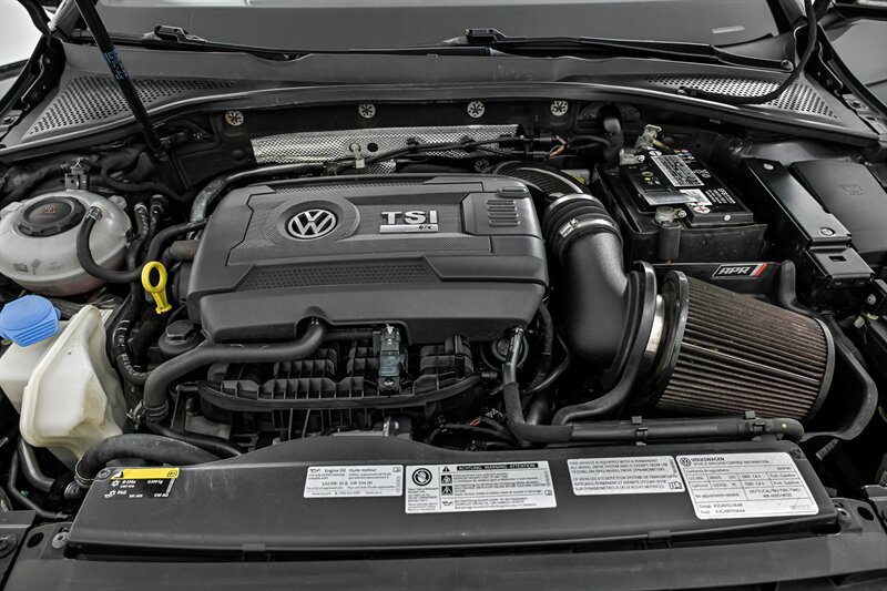 Used 2019 Volkswagen Golf 4-Door AWD/4WD image 12