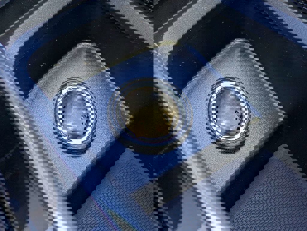 New 2026 Volvo XC60 T8 Core w/ Protection Package Premier image 31