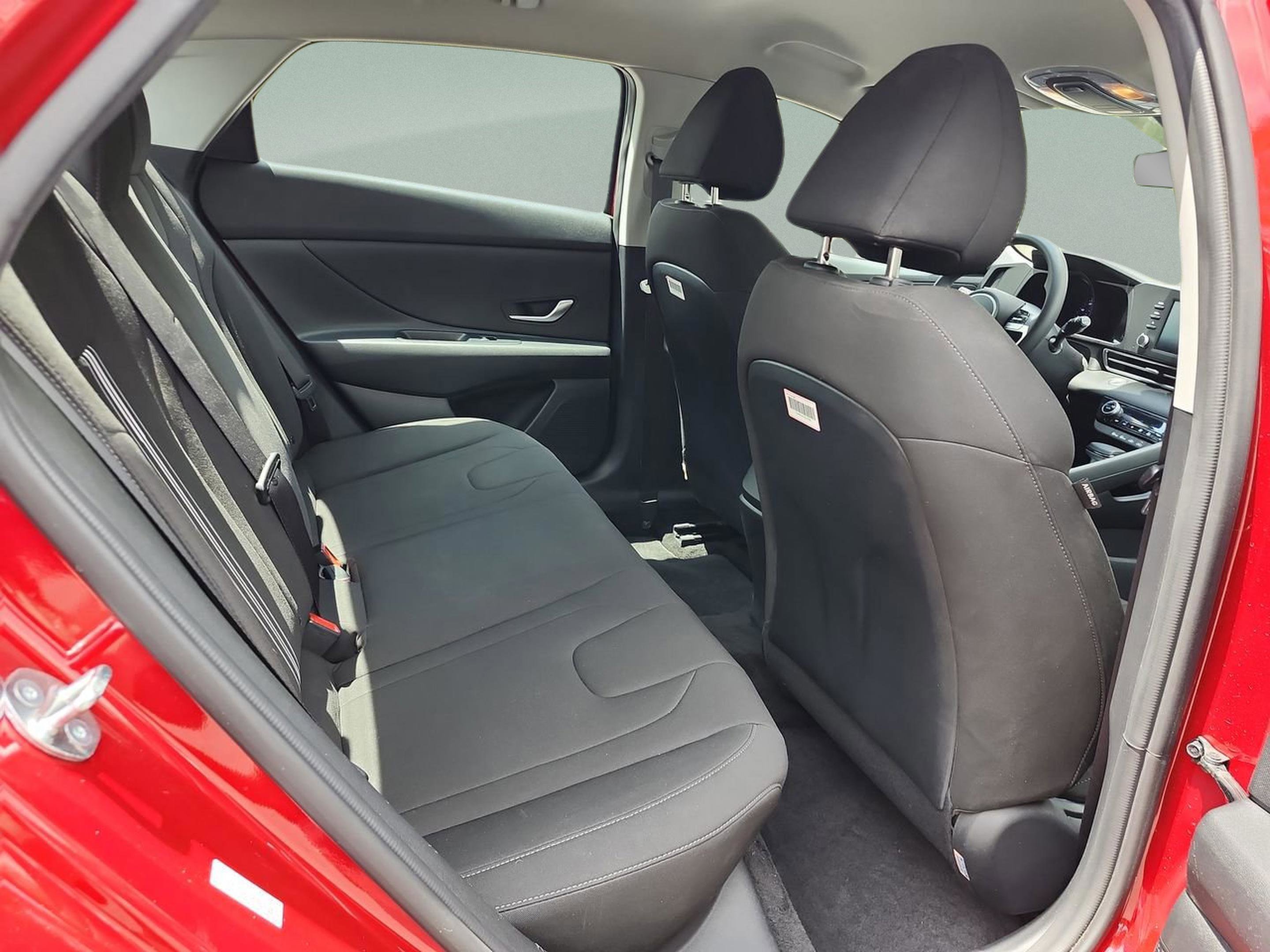 Certified 2023 Hyundai Elantra SEL FWD image 17