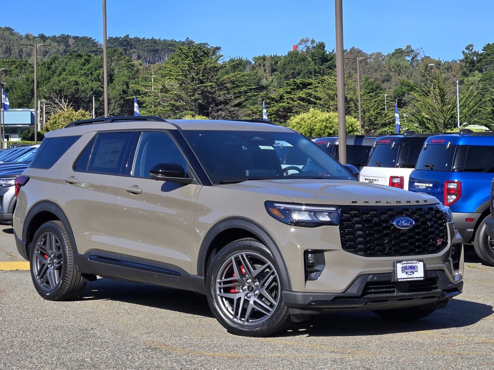 New 2026 Ford Explorer ST w/ Sun And Sound Package AWD/4WD image 12