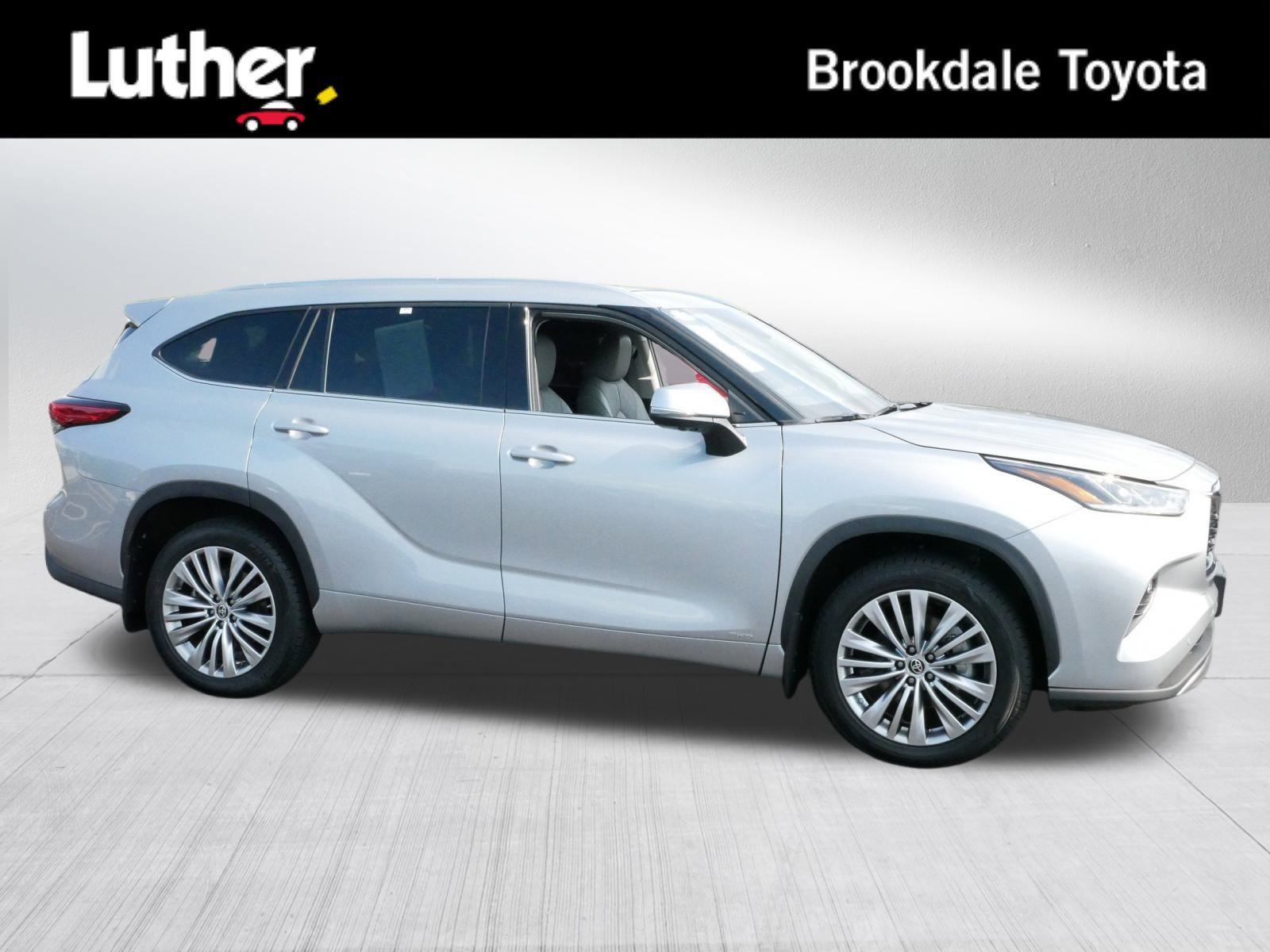 Used 2023 Toyota Highlander Platinum