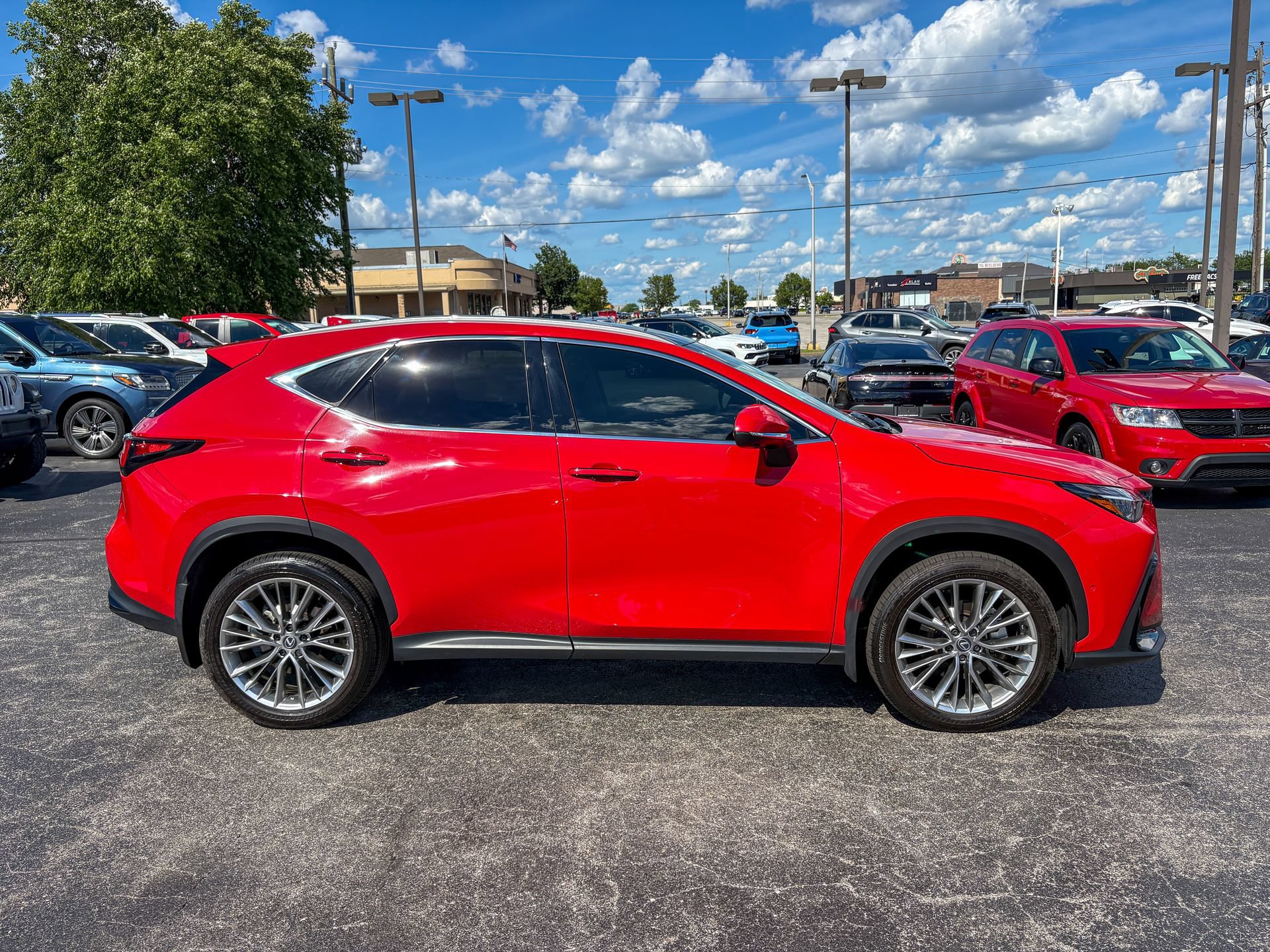 Used 2025 Lexus NX 350h AWD w/ Accessory Package (2T) image 24