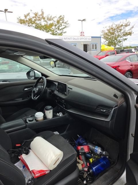 Used 2023 Nissan Rogue SV AWD/4WD image 10