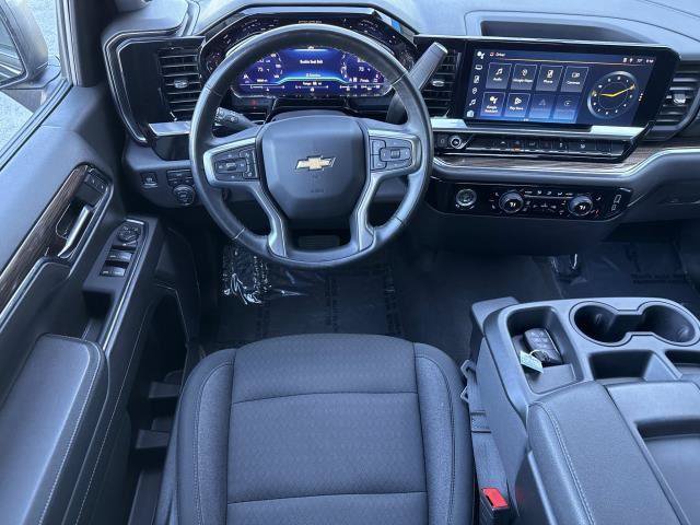 Used 2024 Chevrolet Silverado 1500 LT AWD/4WD image 28