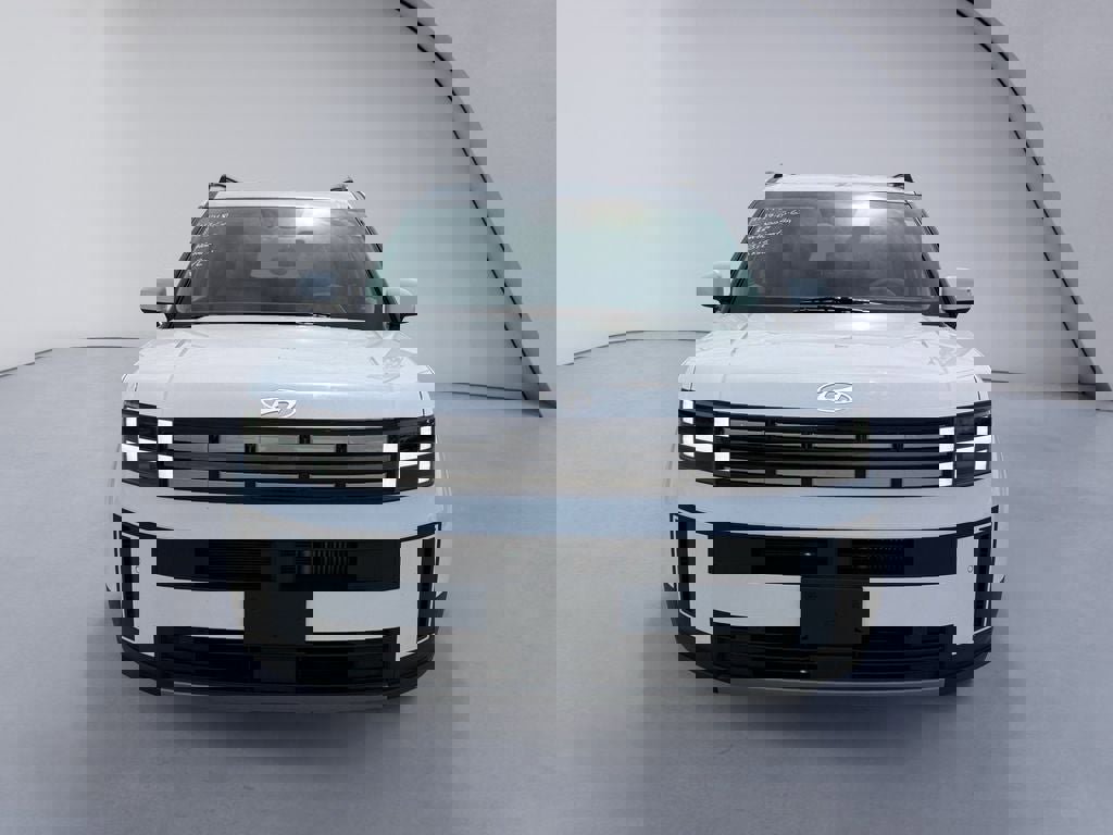 Used 2025 Hyundai Santa Fe SEL image 8