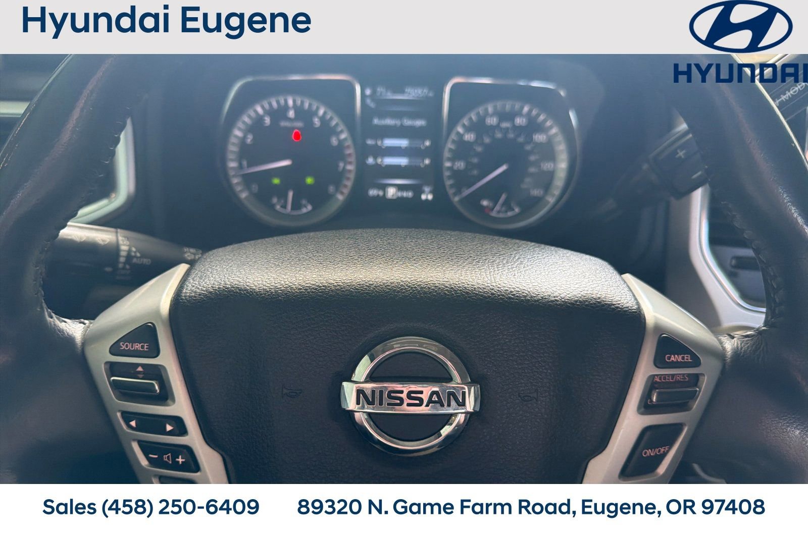 Used 2018 Nissan Titan SL AWD/4WD image 28