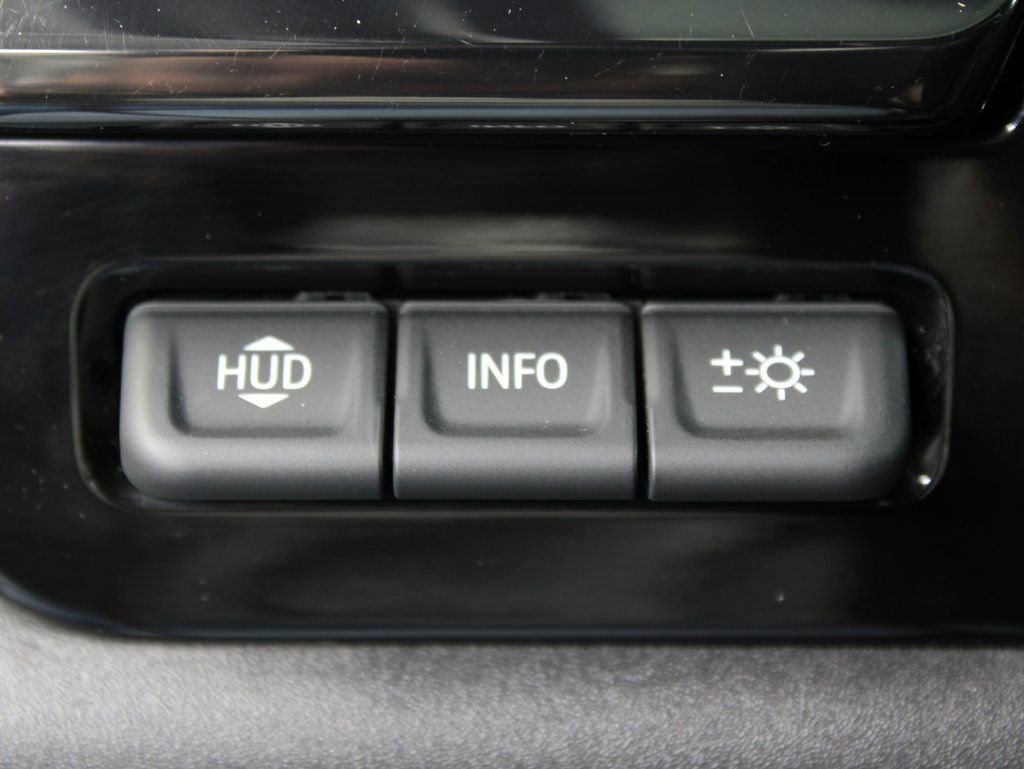 Used 2023 Chevrolet Silverado 1500 ZR2 image 57