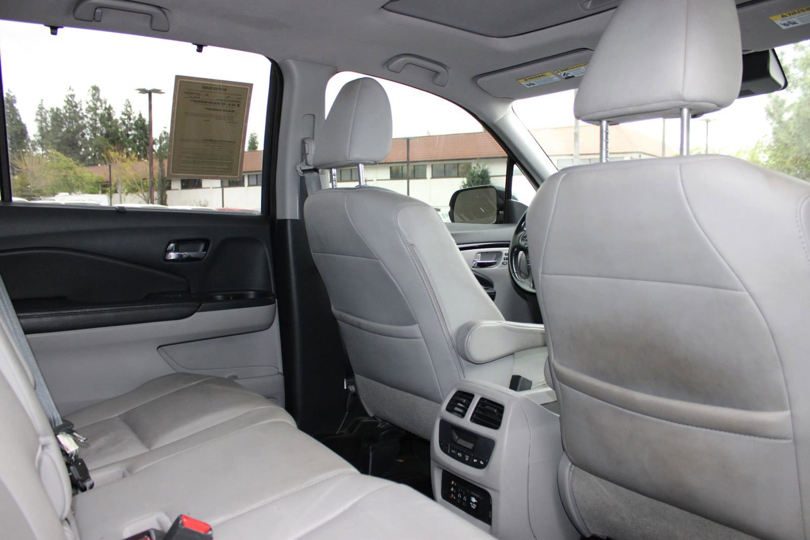 Used 2016 Honda Pilot Touring image 24