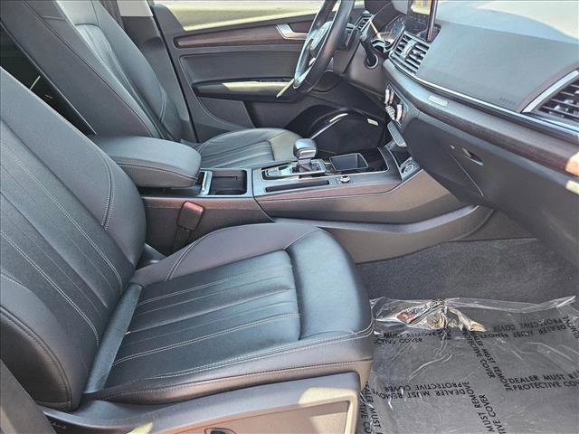 Used 2022 Audi Q5 2.0T Premium w/ Convenience Package image 20