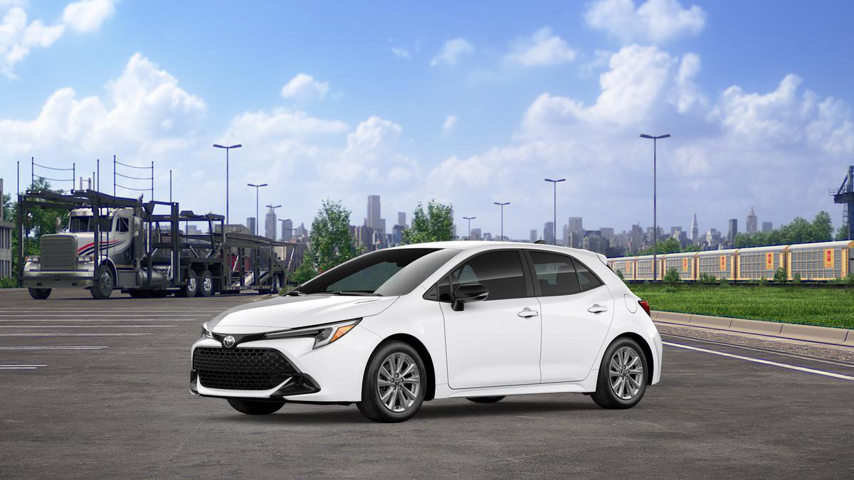 New 2026 Toyota Corolla SE image 2