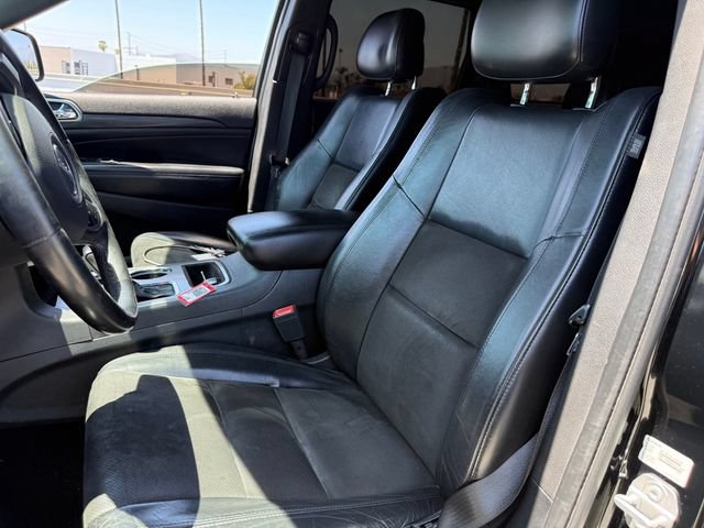 Used 2019 Jeep Grand Cherokee Altitude RWD image 5