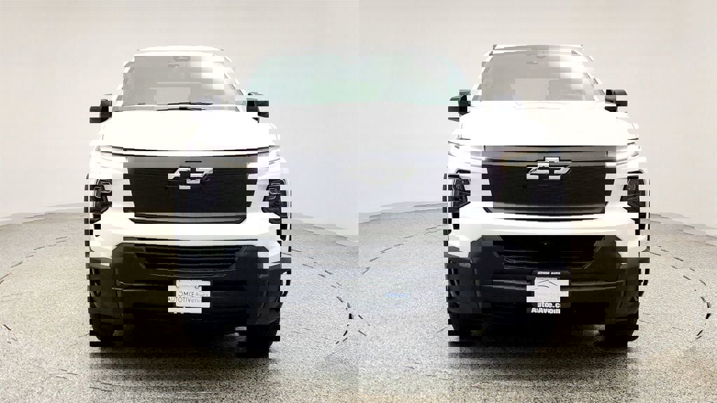 Used 2024 Chevrolet Silverado EV W/T AWD/4WD image 2