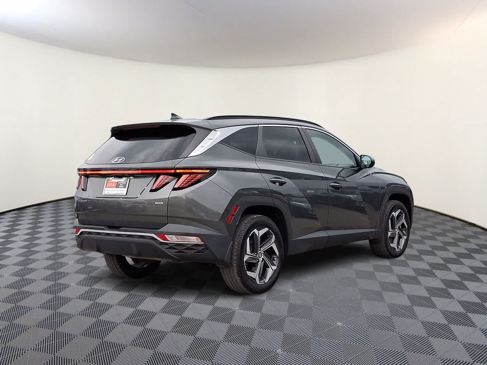 Used 2023 Hyundai Tucson SEL w/ Convenience Package AWD/4WD image 5