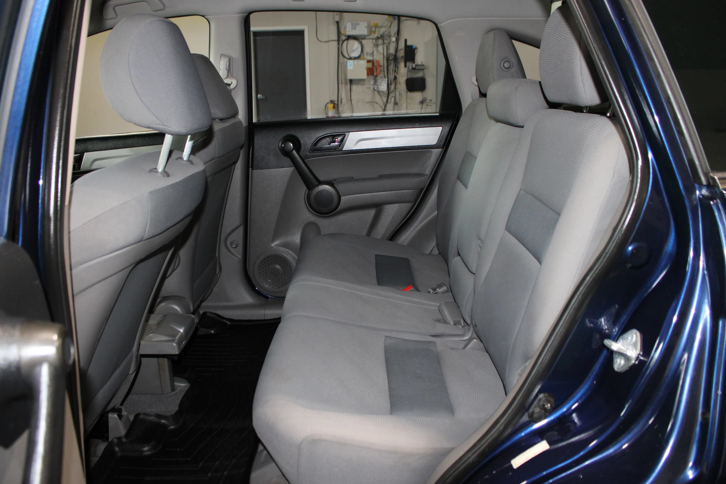 Used 2011 Honda CR-V LX image 22