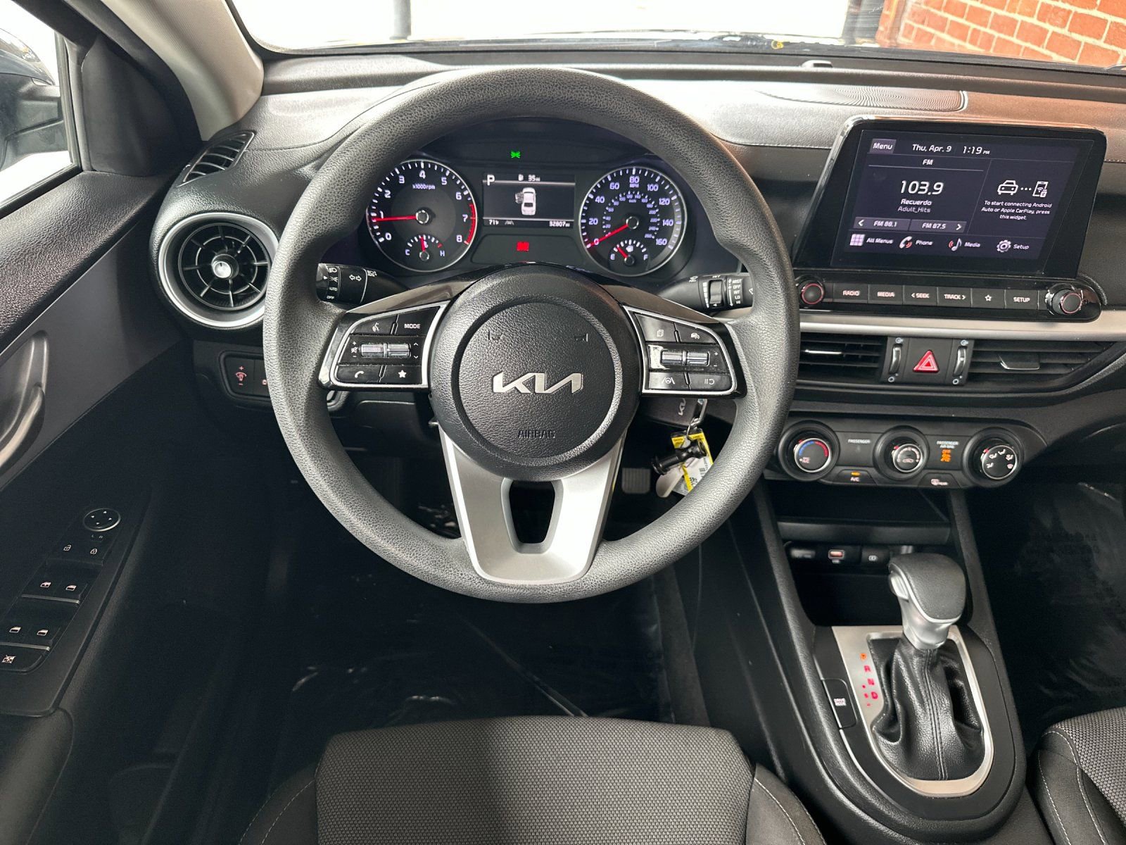 Certified 2024 Kia Forte LXS w/ LXS Technology Package image 18