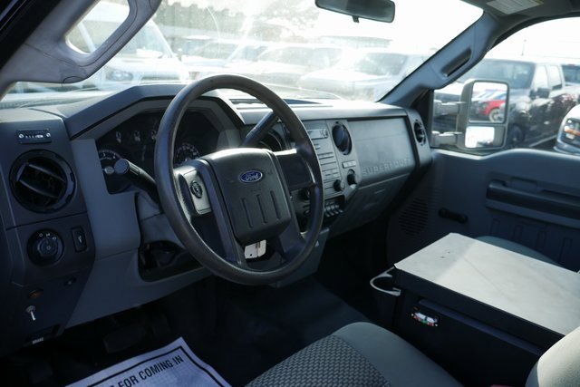 Used 2013 Ford F450 XL w/ Heavy Service Suspension Pkg image 13