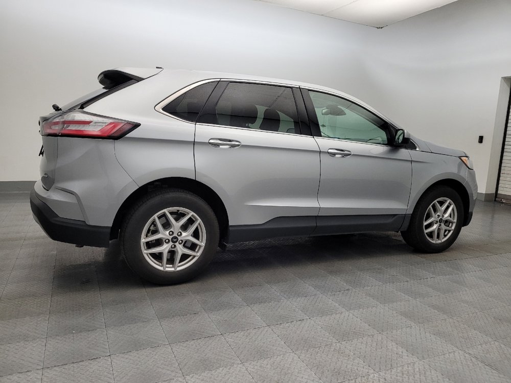 Used 2024 Ford Edge SEL image 10