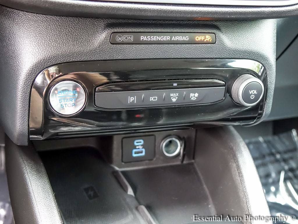 Used 2023 Ford Escape Platinum AWD/4WD image 19
