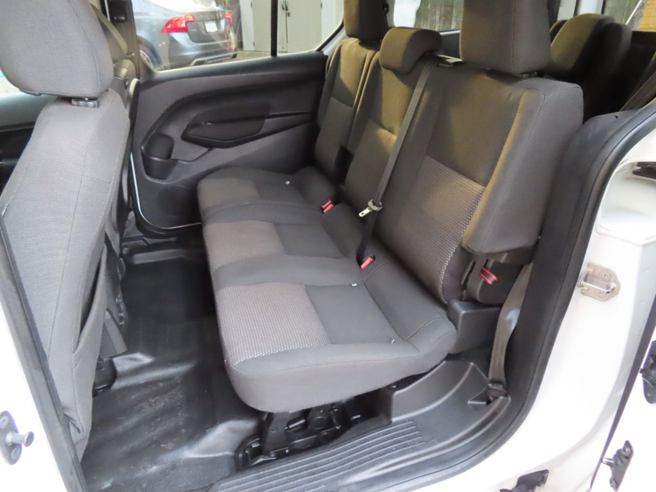Used 2017 Ford Transit Connect XL image 12