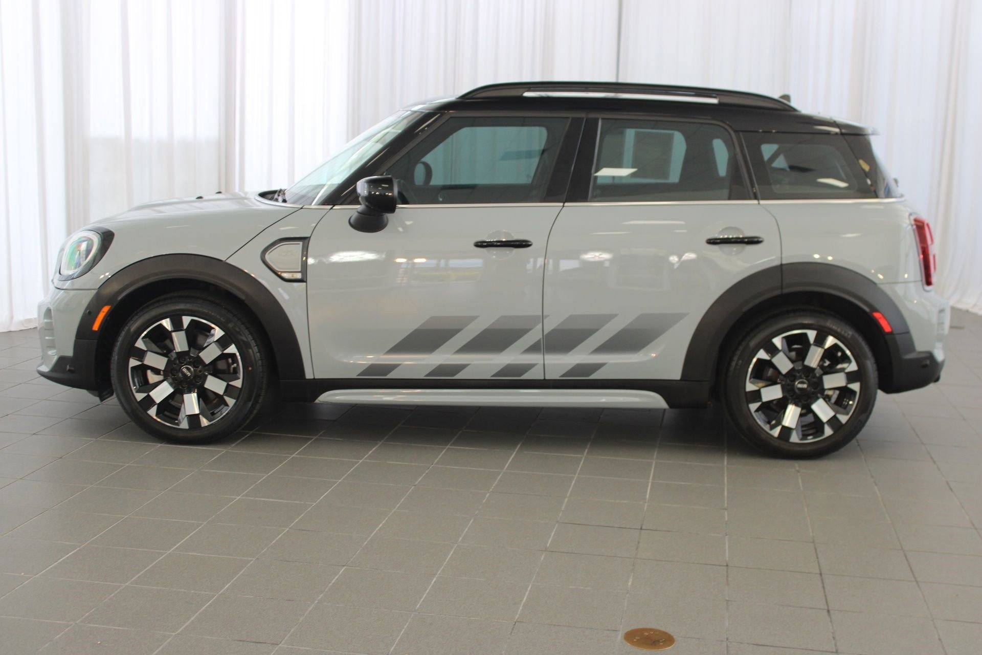Used 2023 MINI Cooper Countryman S w/ Mini Untamed Edition image 2